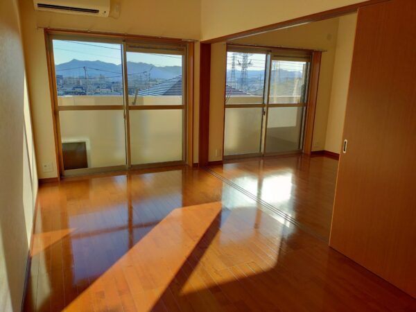 シャングリラ クガ　1LDK