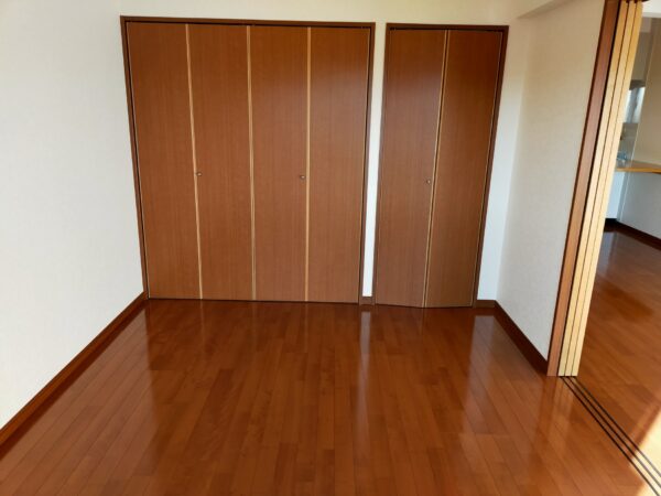 シャングリラ クガ　1LDK