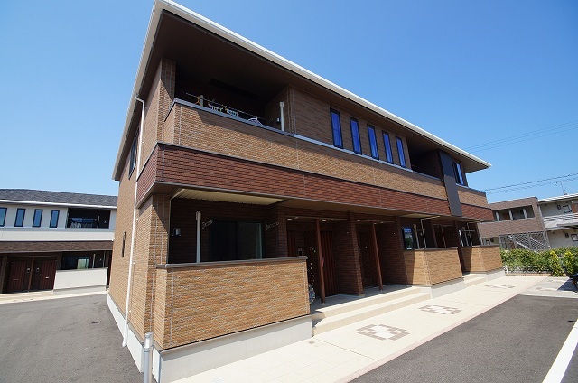 モルト ピエーノ Ⅱ 2LDK・・・201号室画像