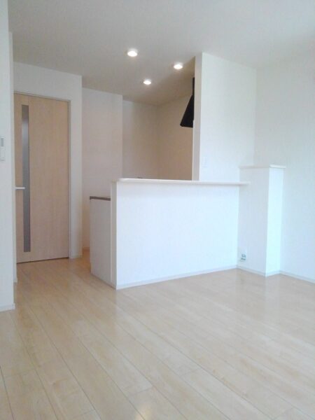 ラフレシール・M　1LDK・・・201号室