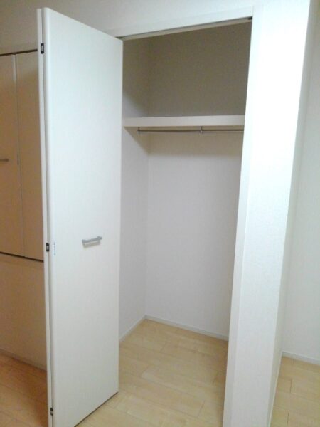 ラフレシール・M　1LDK・・・201号室