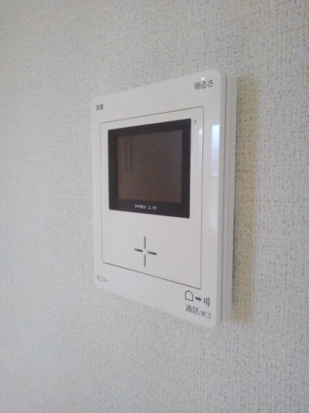 サンシャイン多々良B　１階
