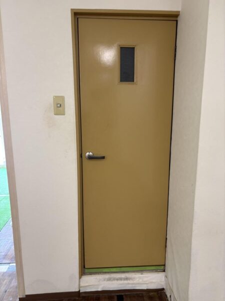 山本ビル1号室