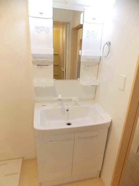 アガパンサス 　2LDK・・・202号室