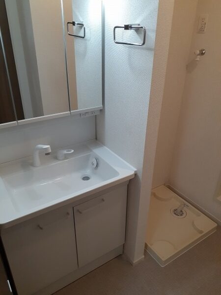 パールリバー アイランド2号館・・・103号室