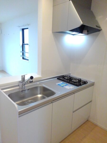 フルール ド プリュヌ・・・203号室