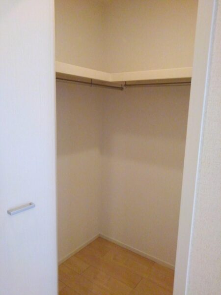 フルール ド プリュヌ・・・203号室