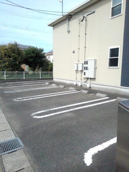 メゾン・カルム　2DK・・・102号室