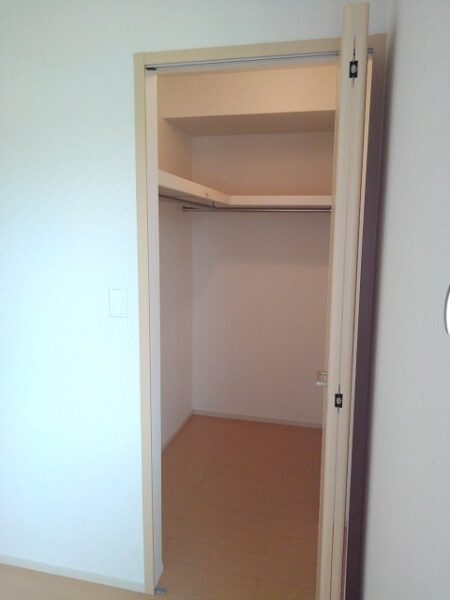 メゾン・カルム　2DK・・・102号室