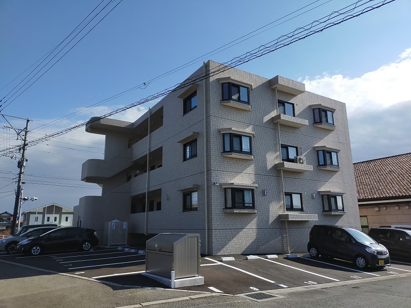 ガーデンランプ エム(1LDK)