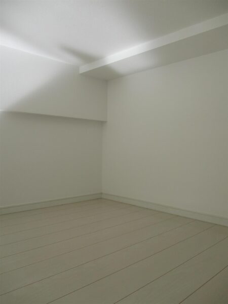 Sunlight春日　1R+ﾛﾌﾄ