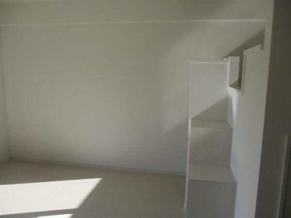 Sunlight春日　1R+ﾛﾌﾄ