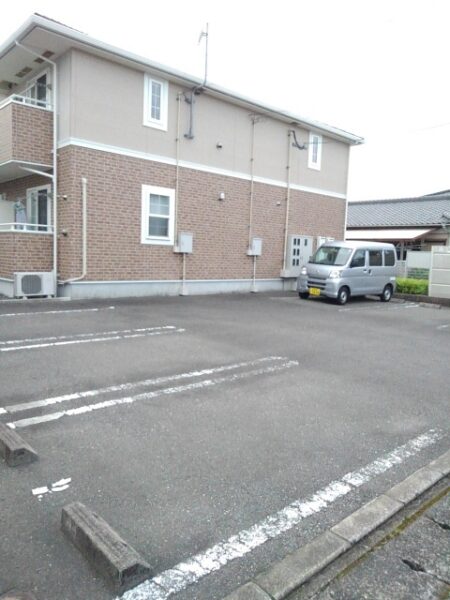 フレスクーラ　1LDK・・・203号室