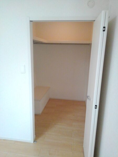 ベル・イースト  1LDK・・・201号室