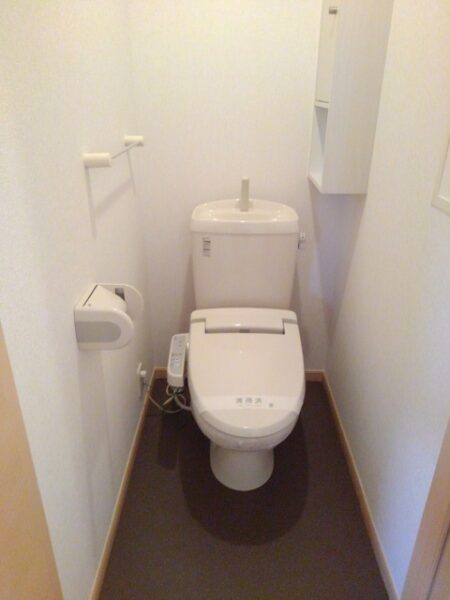 ファミール旭ヶ丘Ｂ　2LDK・・・203号室