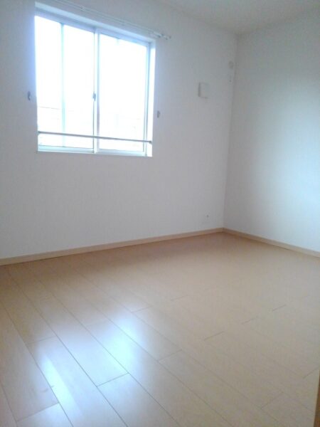 ファミール旭ヶ丘Ｂ　2LDK・・・203号室