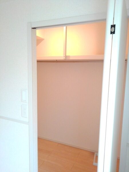 エレガンシア・デーアYⅡ・・・104号室