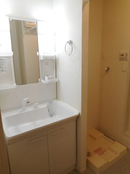 エレガンシア・デーアYⅡ・・・104号室