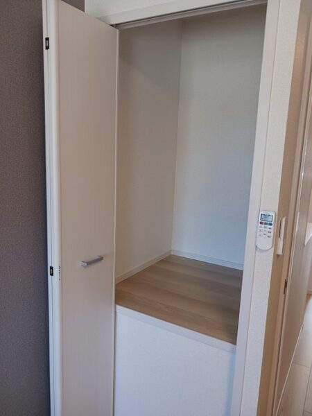 バリエンテ M　1LDK・・・204号室