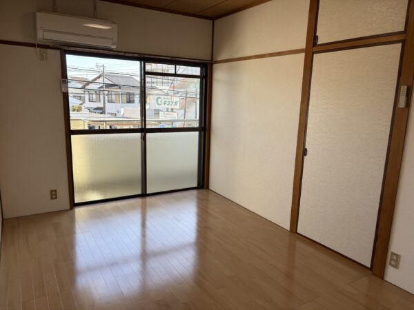 ロイヤルハイツ福井（中部屋）