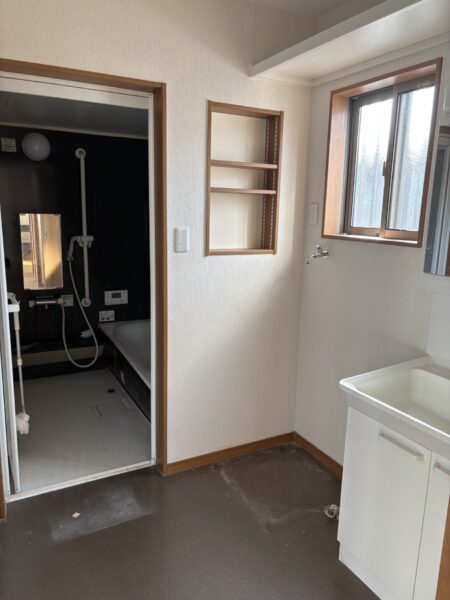 土々呂町4丁目貸家