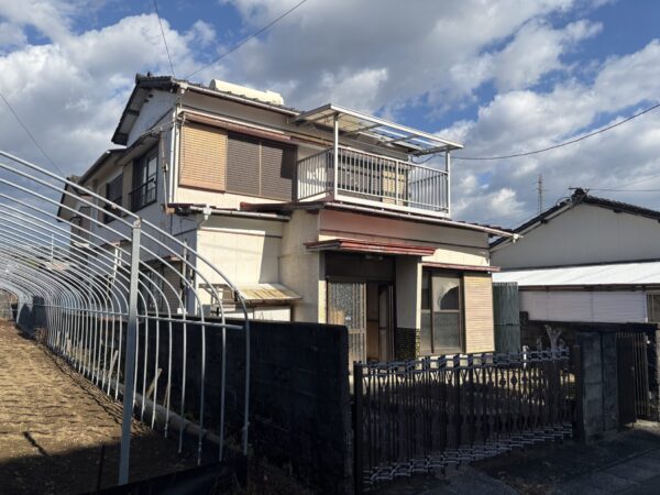 川原崎　中古物件　一部リフォーム済み（風呂、トイレ、洗面台）