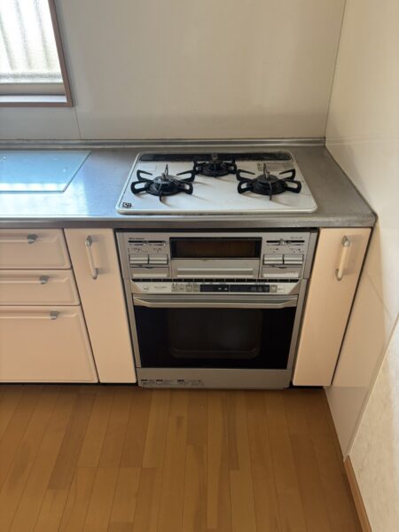 川原崎　中古物件　一部リフォーム済み（風呂、トイレ、洗面台）