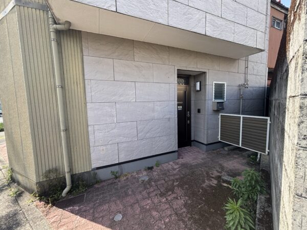 【店舗兼住宅】安賀多町2丁目　3階建　住宅+店舗