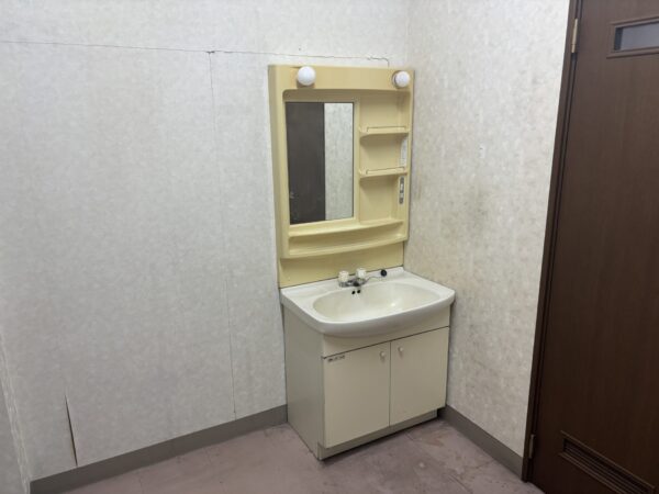 【店舗兼住宅】安賀多町2丁目　3階建　住宅+店舗