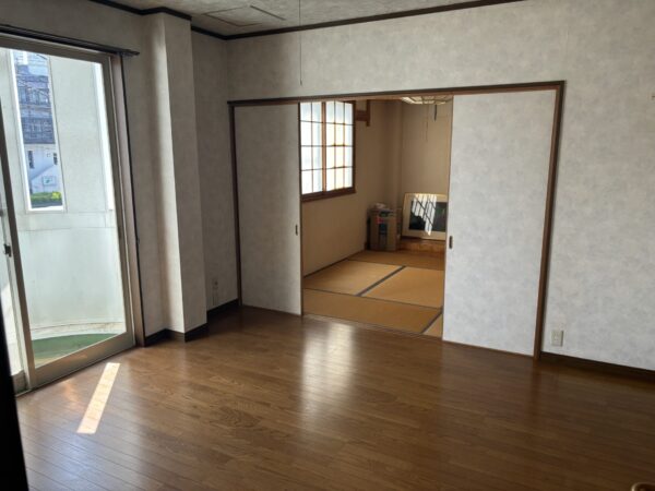 【店舗兼住宅】安賀多町2丁目　3階建　住宅+店舗