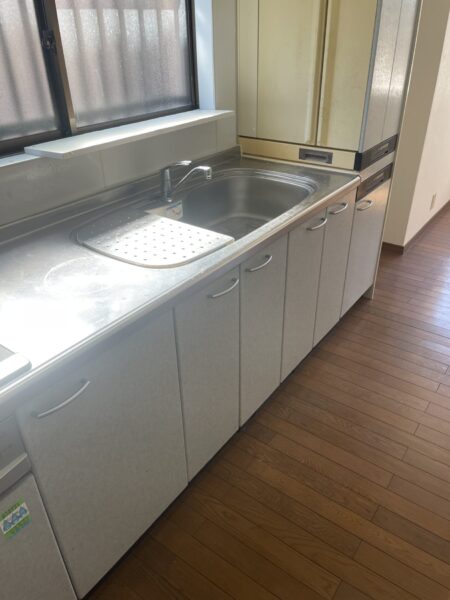 若葉町中古住宅　3LDK　駐車場2台　(仲介手数料0円)