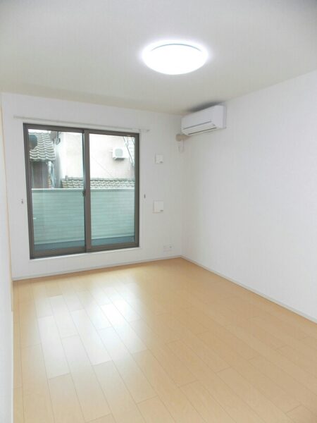レジェンド春日　1LDK・・・203号室