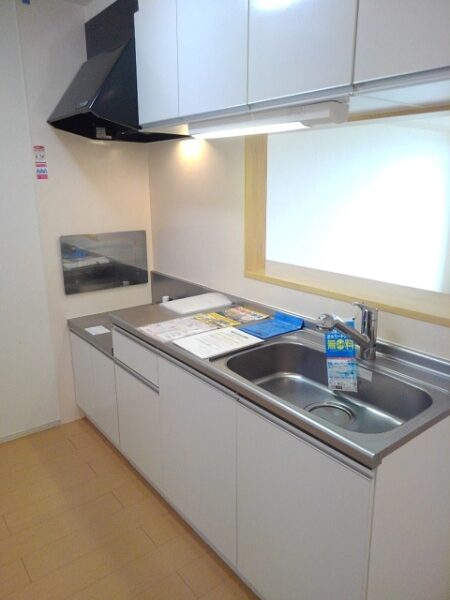 ダイバー館　2LDK・・・203号室