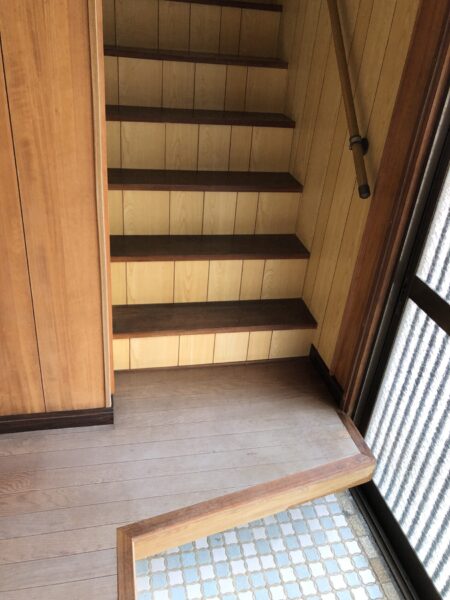 土々呂4丁目貸家