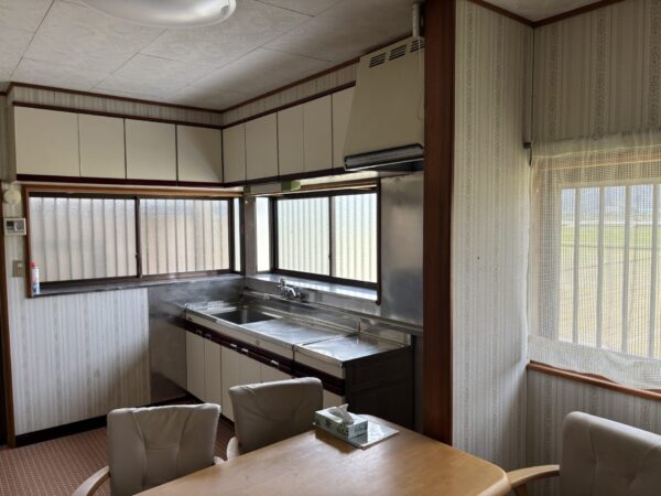 大貫町4丁目　土地約95坪　中古住宅5DK　現状渡し