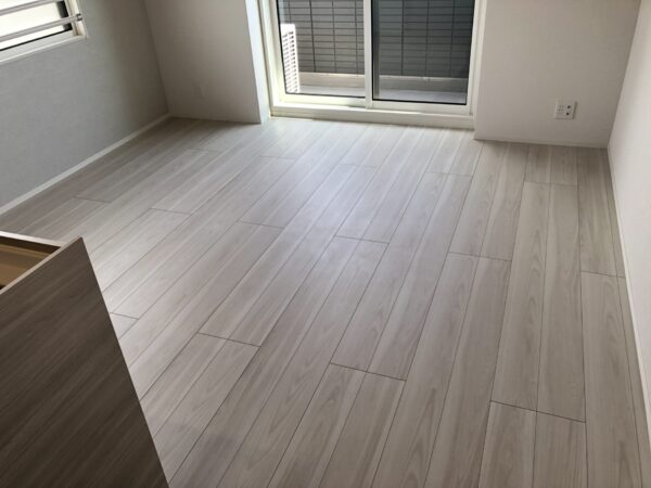 セントラルヴィラⅢ(2LDK)　東側角部屋