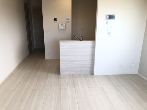 セントラルヴィラⅢ(2LDK)　東側角部屋