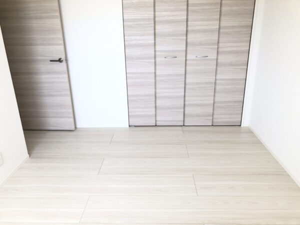 セントラルヴィラⅢ(2LDK)　東側角部屋