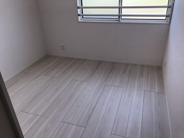 セントラルヴィラⅢ(2LDK)　東側角部屋