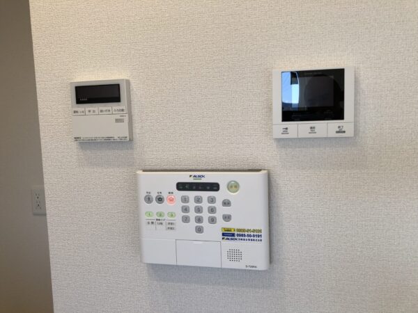 セントラルヴィラⅢ(2LDK)　西側角部屋