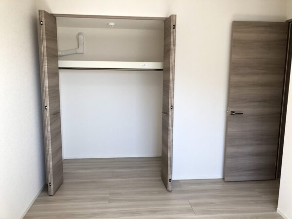セントラルヴィラⅢ(2LDK)　西側角部屋