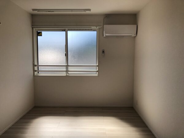 セントラルヴィラⅢ(2LDK)　西側角部屋