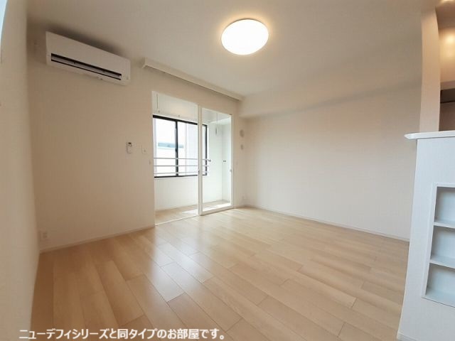 BIZ  B・・・1LDK・中部屋（202・203・204・205号室）画像