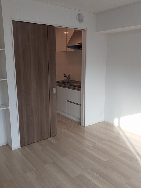 BIZ  B・・・1K・中部屋（102・103・104・105号室）画像