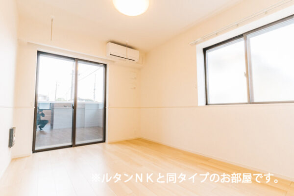 ゼファー川原崎Ⅱ　1LDK・・・101号室