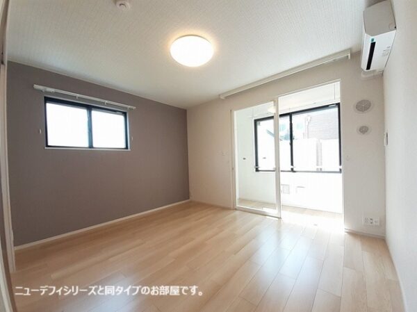 BIZ  B・・・1K・角部屋（101号室）
