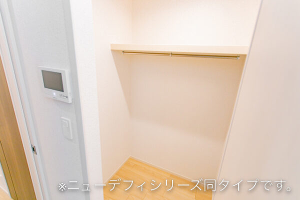 BIZ  B・・・1K・角部屋（106号室）