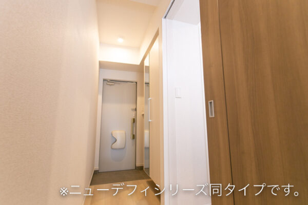 BIZ  B・・・1K・角部屋（101号室）