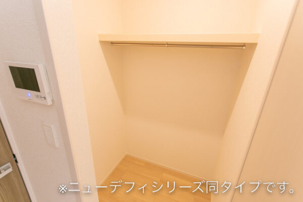 BIZ  B・・・1K・角部屋（101号室）