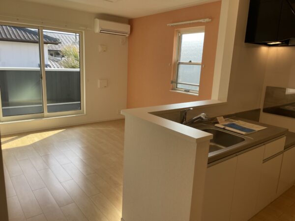 グランシャリオⅣ　2LDK・・・201号室